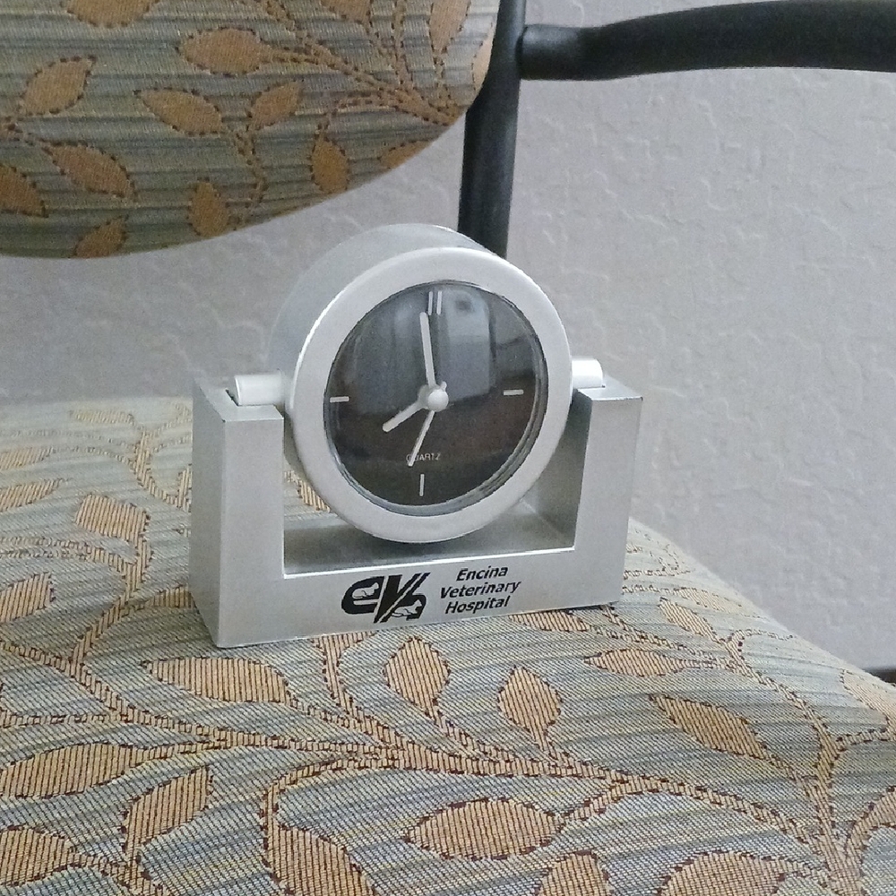 Hanslin Silver Colored Desk Swivel Clock